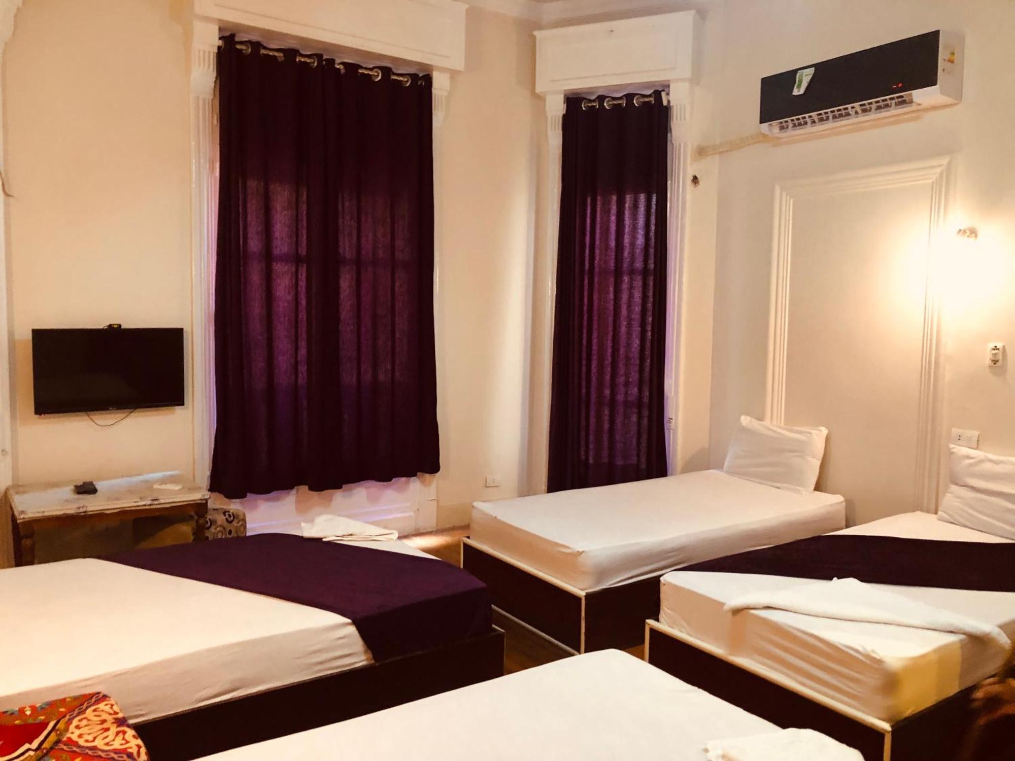 Hostel Pharaoh Nights