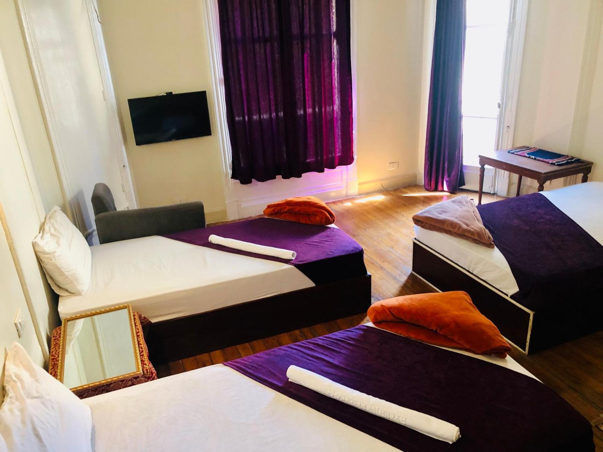 Hostel Pharaoh Nights Cairo